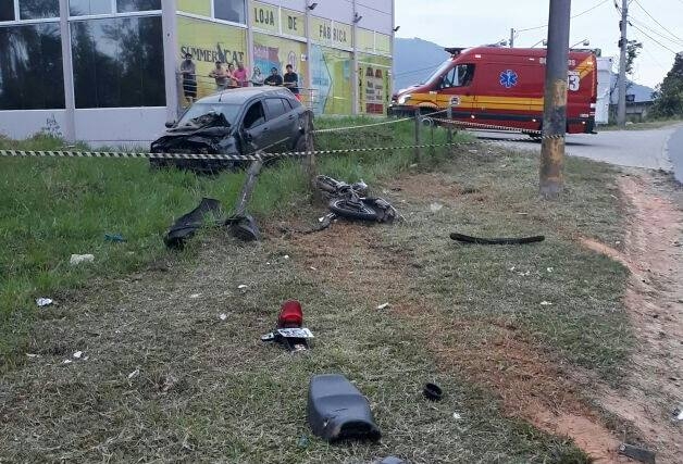 Jovem de 25 anos morre em grave acidente em Gaspar