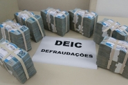 Dupla é presa em Itajaí com R$ 700 mil desviados de banco