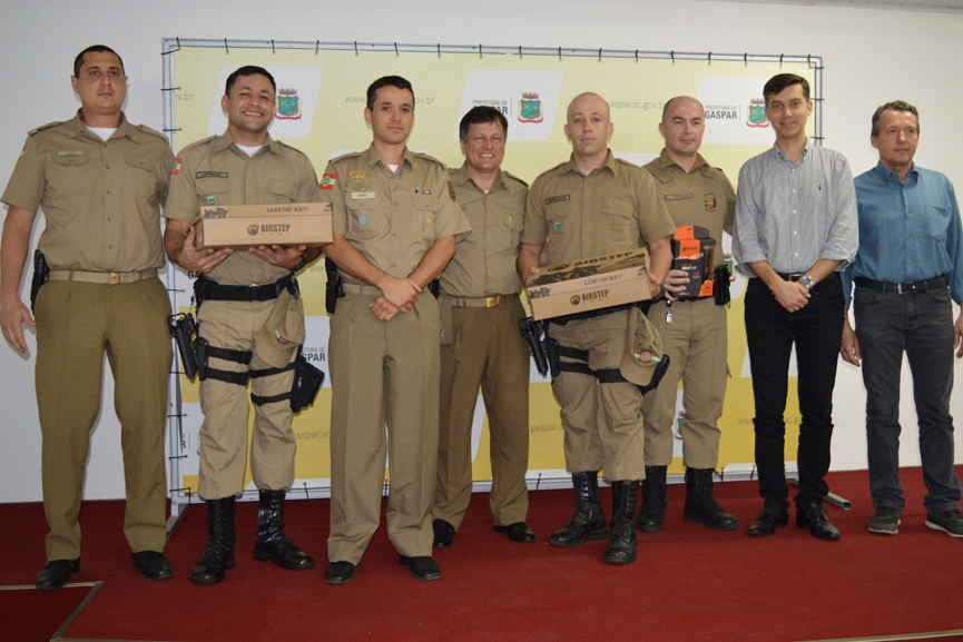 Prefeitura de Gaspar firma repasse de R$49 mil para a Pol�cia Militar