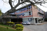 Ap�s um m�s, menino que foi queimado pelo pai em Blumenau continua internado