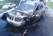 Carro e caminh�o colidem na Rodovia Jorge Lacerda, em Ilhota