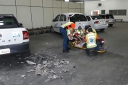 Homem cai do telhado do Samae de Gaspar durante conserto