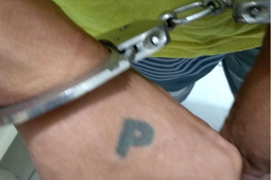 Pol�cia Civil prende suspeito de roubo em farm�cia em Gaspar