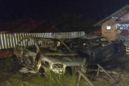 Bombeiros de Ilhota apagam incêndio em dois carros