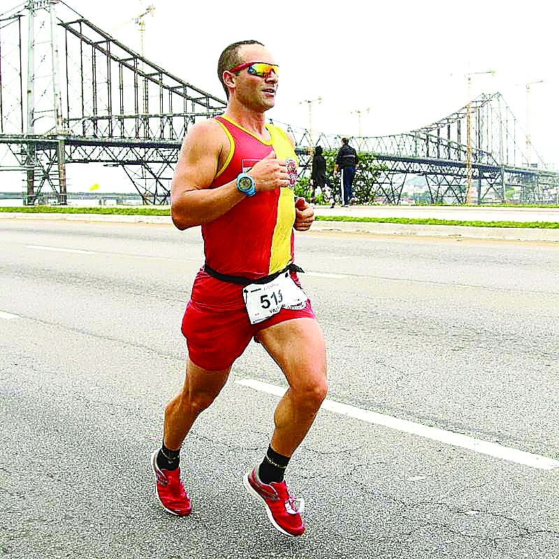 Bombeiro representa Gaspar em competi��o