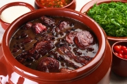 S�bado � dia de feijoada da Rede Feminina em Gaspar 
