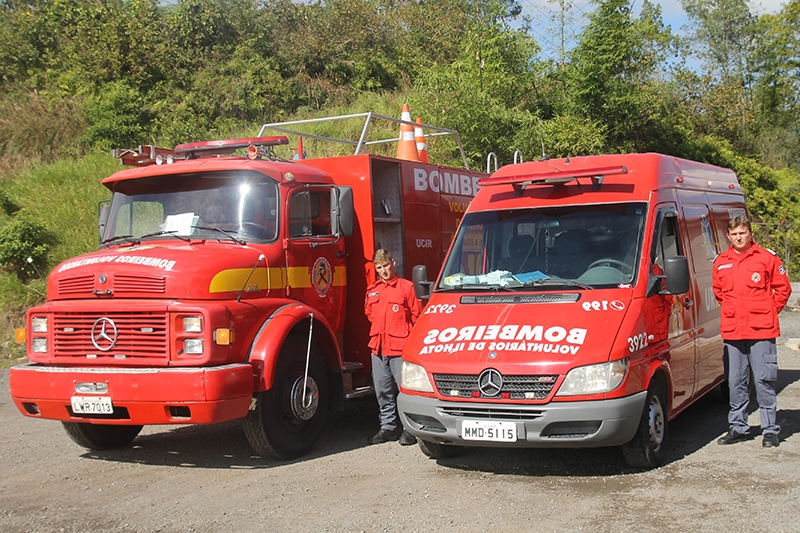 Bombeiros de Ilhota: servi�o volunt�rio para salvar vidas