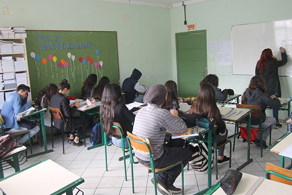 Ilhota investe na estrutura das unidades de ensino