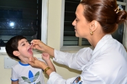 Saiba por que � t�o importante vacinar seu filho e proteg�-lo da poliomelite