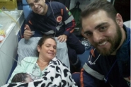 Socorristas do Samu de Gaspar auxiliam em parto na madrugada de ter�a