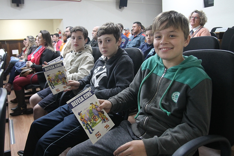 Projeto �Defesa Civil na Escola� � lan�ado em Gaspar