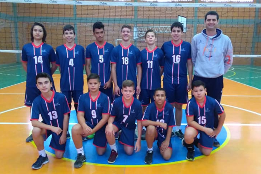 Equipe de voleibol representa Gaspar no Jesc