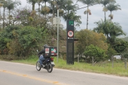 Lombadas eletr�nicas de Gaspar geram 70 multas por dia