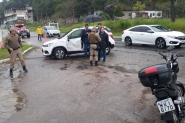 Acidente entre carro e moto deixa homem ferido no bairro Bela Vista, em Gaspar