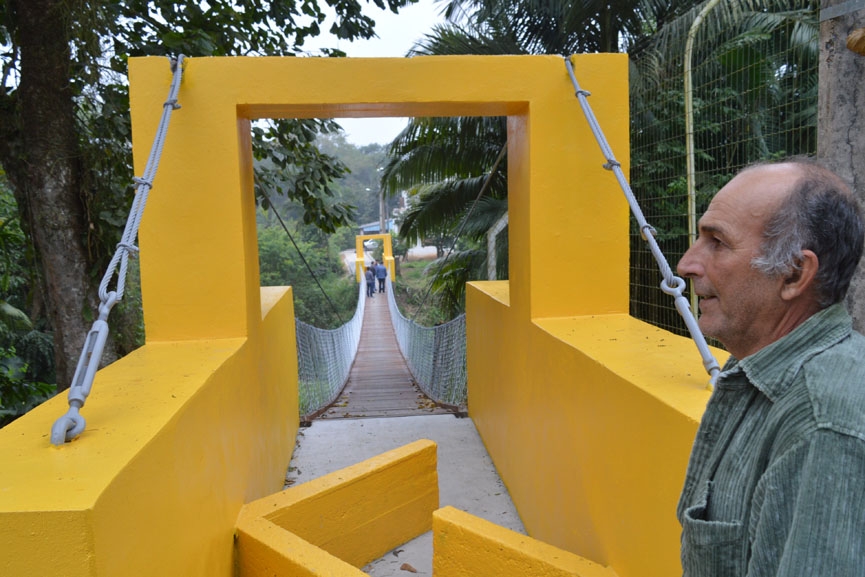 Passagem pela pinguela da rua Ponte Serrada é liberada após dois meses de obras