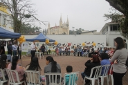'Mama�o' re�ne m�es e seus beb�s na manh� de sexta-feira, em Gaspar