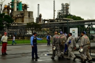 Preço da gasolina nas refinarias da Petrobras sobe 1,02%