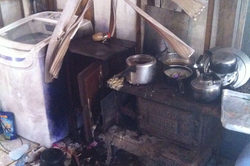 Princ�pio de inc�ndio deixa homem ferido em Ilhota