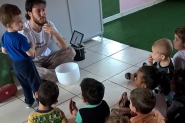 Projeto de ilhotense quer levar medita��o para as escolas