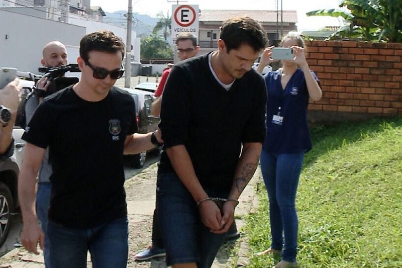Justi�a determina j�ri popular a acusado de matar ex-namorada em Blumenau