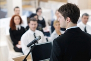 Curso ensina a falar em p�blico em diversas situa��es