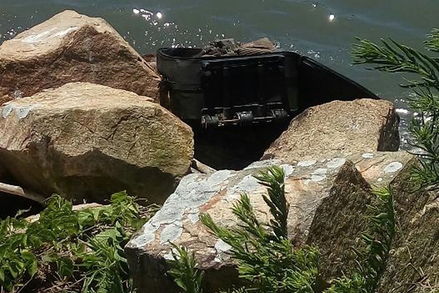 Corpo é encontrado dentro de mala na Grande Florianópolis