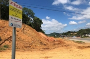 Rompimento em tubulação de gás resulta em evacuação de residências e mudanças no trânsito na BR-470, em Blumenau