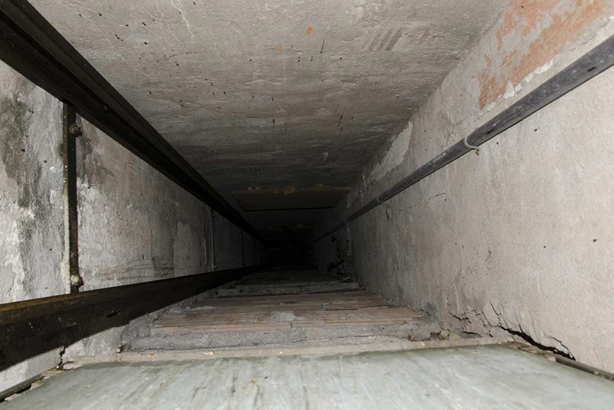 Idoso morre ap�s cair em fosso de elevador em Balne�rio Cambori� 