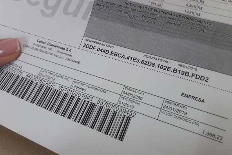 Consumidores reclamam de aumento abusivo nas faturas de energia el�trica 