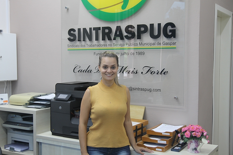 Funcion�ria completa 10 anos de dedica��o ao Sindicato dos Servidores P�blicos
