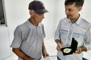 Servidor mais antigo em atividade na Prefeitura de Gaspar é homenageado