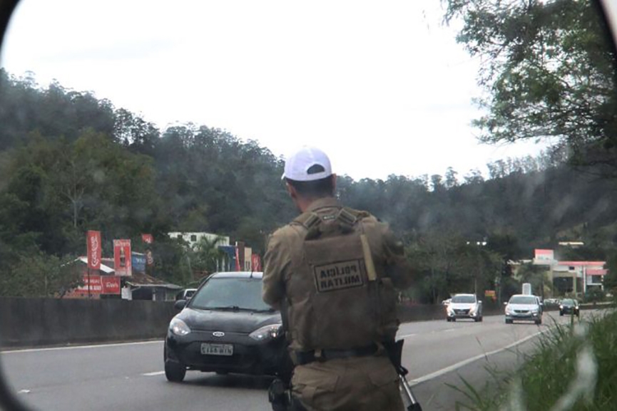 PL que quer acabar com radares mveis em rodovias estaduais  tido como 'ineficaz' pela Polcia Rodoviria 