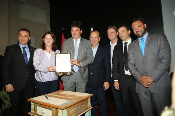 Ministro da Sa�de libera R$ 28 milh�es para 43 munic�pios catarinenses