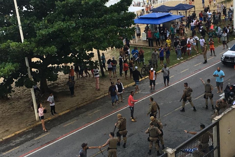 Confus�o entre torcedores e Pol�cia Militar deixa feridos em Itapema