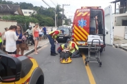 Mulher fica ferida após ser atropelada no bairro Gasparinho, em Gaspar