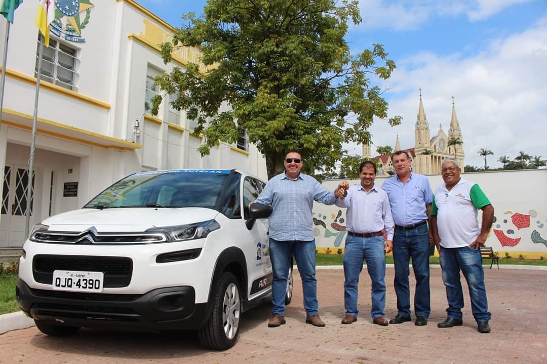 Conselho Tutelar de Gaspar recebe carro zero quil�metro e equipamentos
