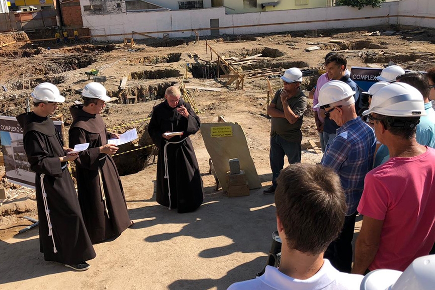 Lan�amento da pedra fundamental marca constru��o do Passeio S�o Pedro