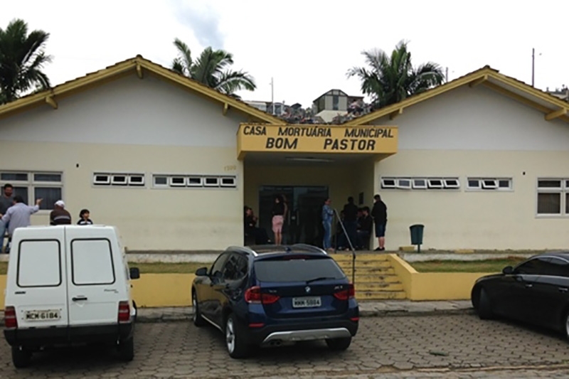 Vereador pede melhorias na capela mortuária do bairro Santa Terezinha