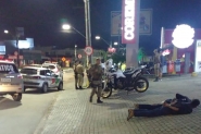 Persegui��o policial resulta em uma morte e duas pris�es no Centro de Gaspar