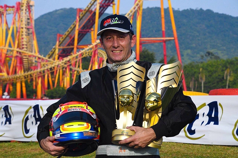 Piloto de kart gasparense, Ben� Spengler, volta �s competi��es