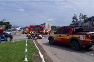 Acidente entre caminhão e moto deixa homem ferido na BR-470, em Gaspar