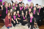 Segunda Noite das Violetas re�ne 400 pessoas em Gaspar