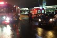 Acidente entre caminh�o e carros deixa tr�s feridos no bairro Po�o Grande, em Gaspar