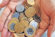 S�bado � dia de colaborar com o ped�gio da Apae de Gaspar
