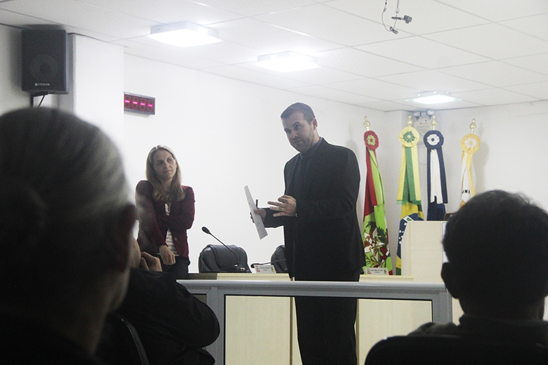 Servidores de Ilhota realizam assembleia geral da campanha salarial 