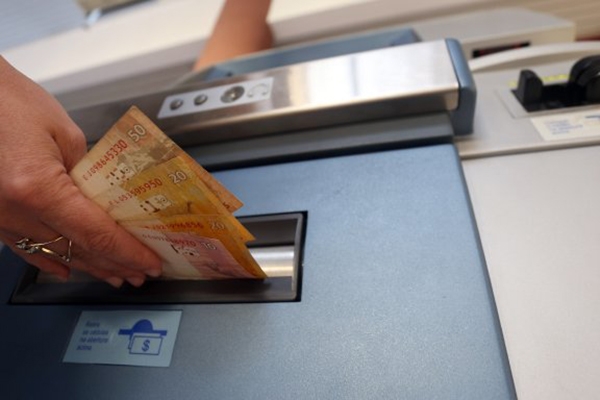 Governo do Estado define datas para adiantamento do 13� sal�rio dos servidores