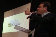 Governo de SC lan�a programa Minha Nova Escola