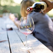 Vinho tinto pode ajudar no combate  depresso, afirma estudo