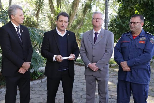 Aprovados em concursos para Bombeiros e Pol�cia Civil podem ser chamados em SC