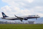 Avi�o volta a aeroporto de Navegantes ap�s passageiros relatarem fuma�a a bordo